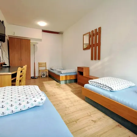 Pokoje 24h Ul. Bagrowa Hotel