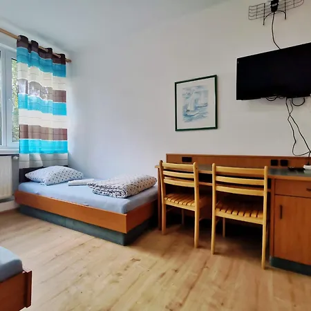Pokoje 24h Ul. Bagrowa מלון קרקוב