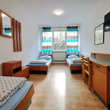 Pokoje 24h Ul. Bagrowa * Kraków